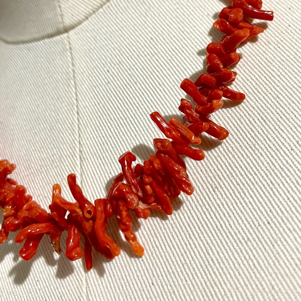 Vintage Natural Red Branch Coral Necklace - Picture 2 of 11